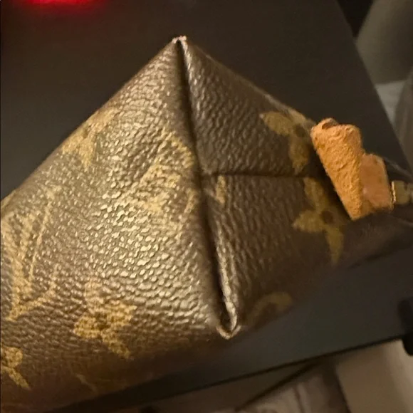 Louis Vuitton Brown and Gold Monogram Clutch - Picture 14 of 16